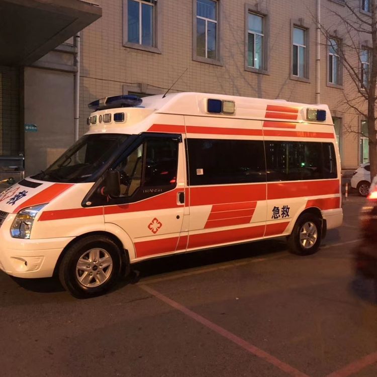 曲阳夜间租赁救护车护送病人转院：安全转运的 8 大核心注意事项